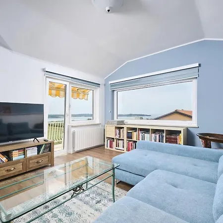 Diana Grande Comfortable Novigrad (Istria)